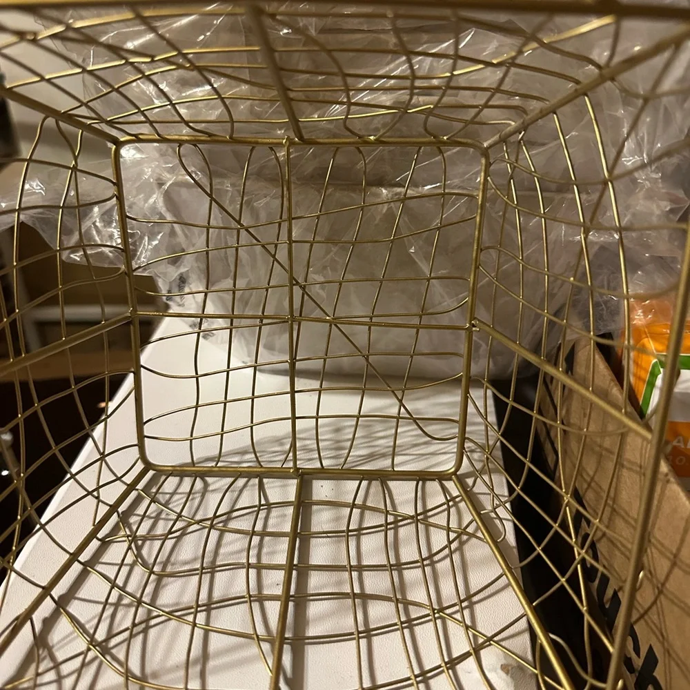 Avon vintage set of 4 Gold colored metal wire basket for storage/gifting